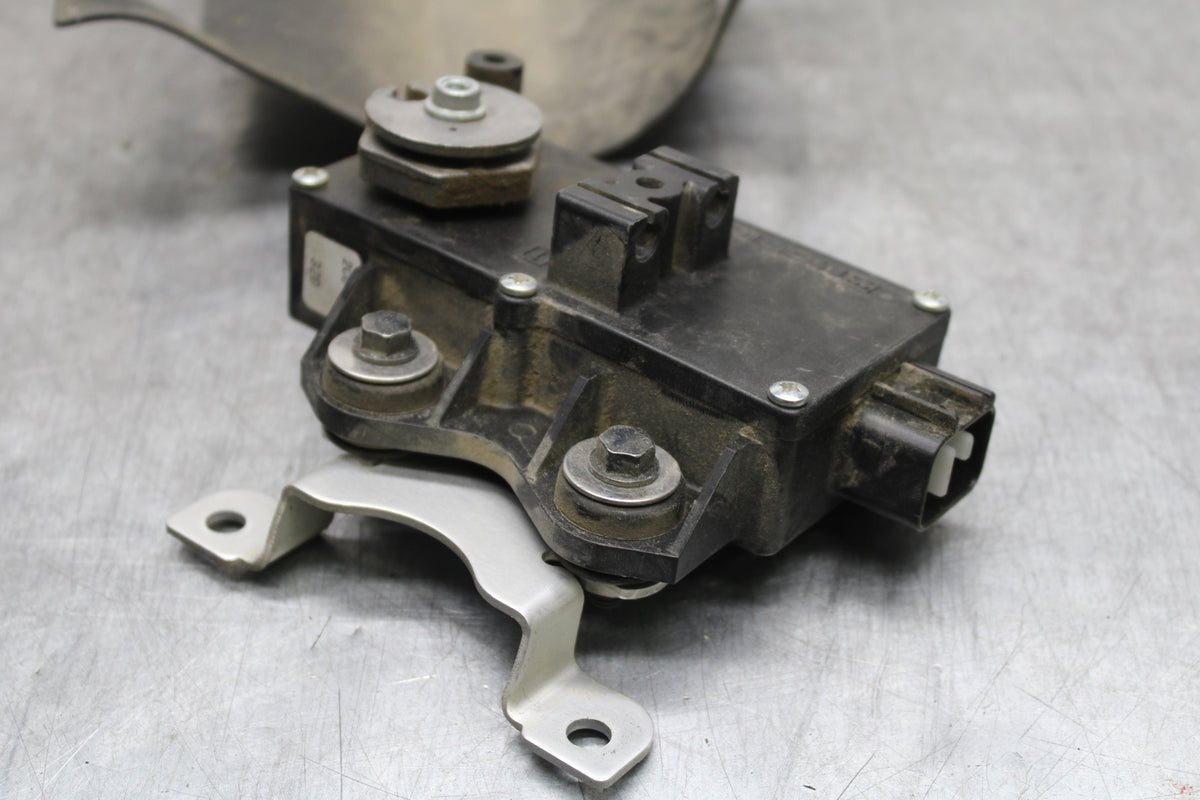 08-16 YAMAHA YZF R6 EXHAUST VALVE SERVO MOTOR BB127