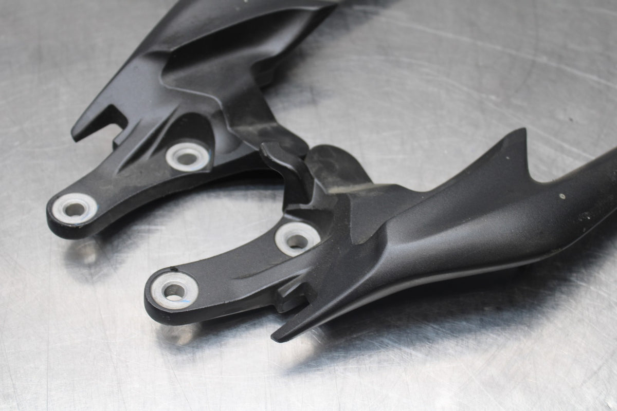 15-19 HONDA CBR300R PASSENGER REAR SEAT GRAB BAR HANDLE SET BB800