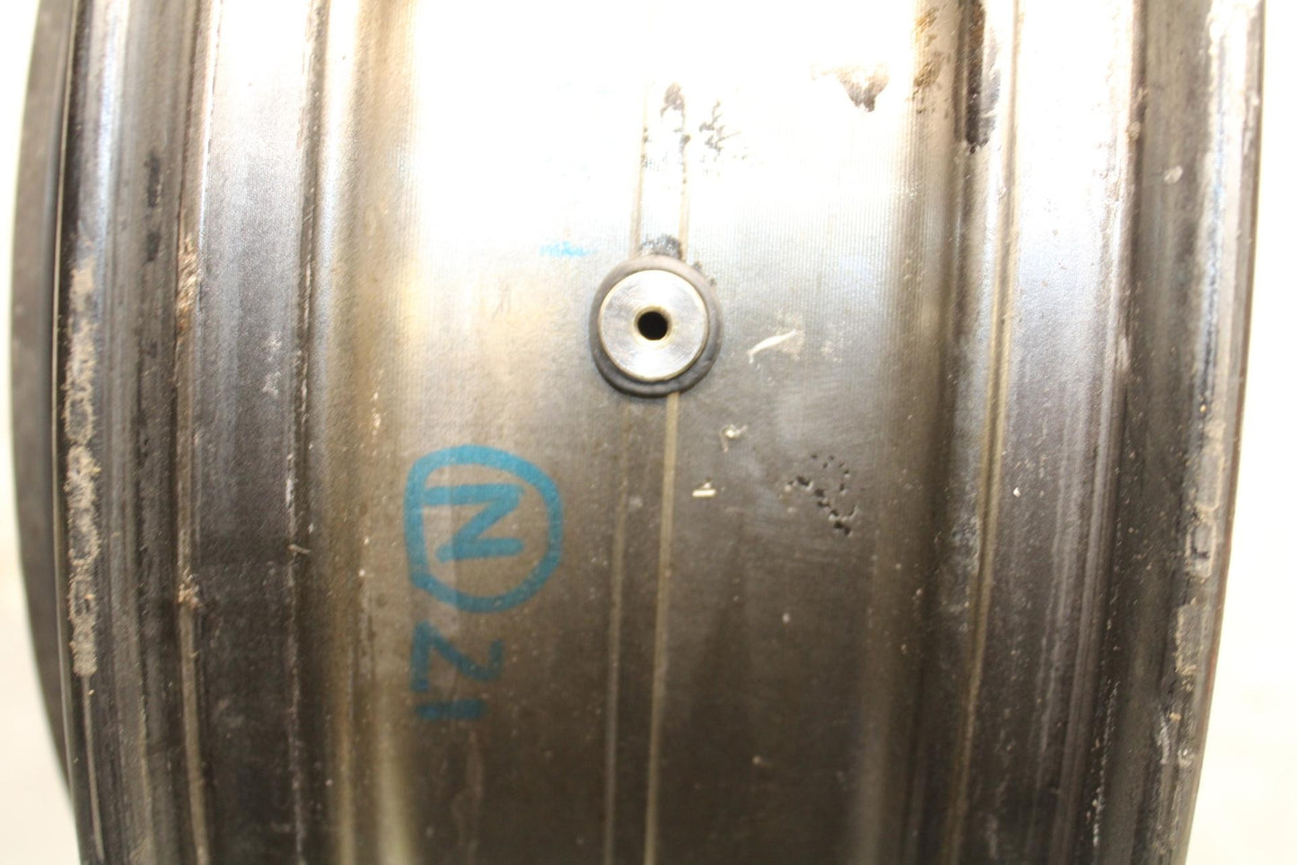 2005 Kawasaki Vulcan 1600 VN1600D Nomad REAR ROTOR AND WHEEL BB556