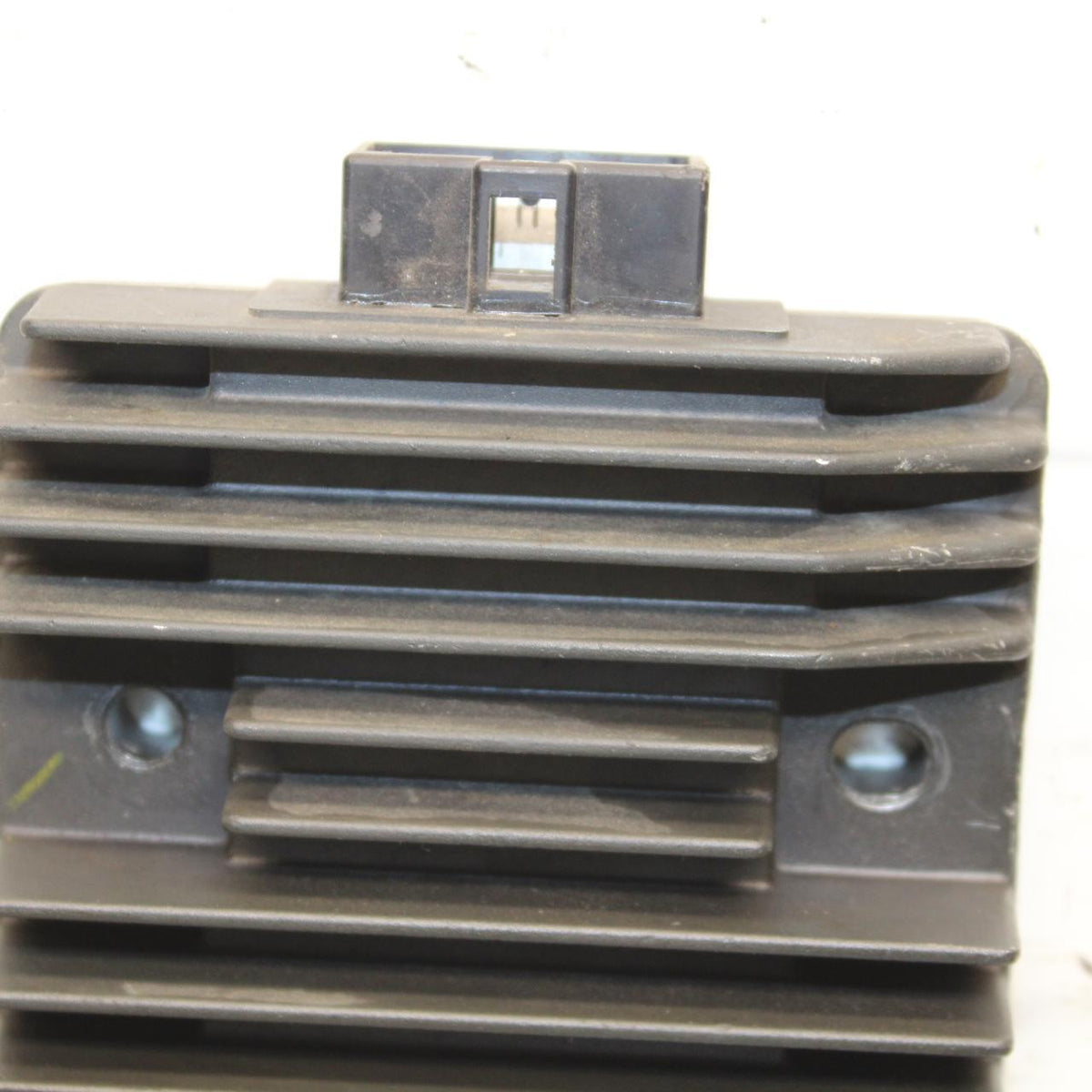 05 YAMAHA YZF R6S RECTIFIER VOLTAGE REGULATOR BB600