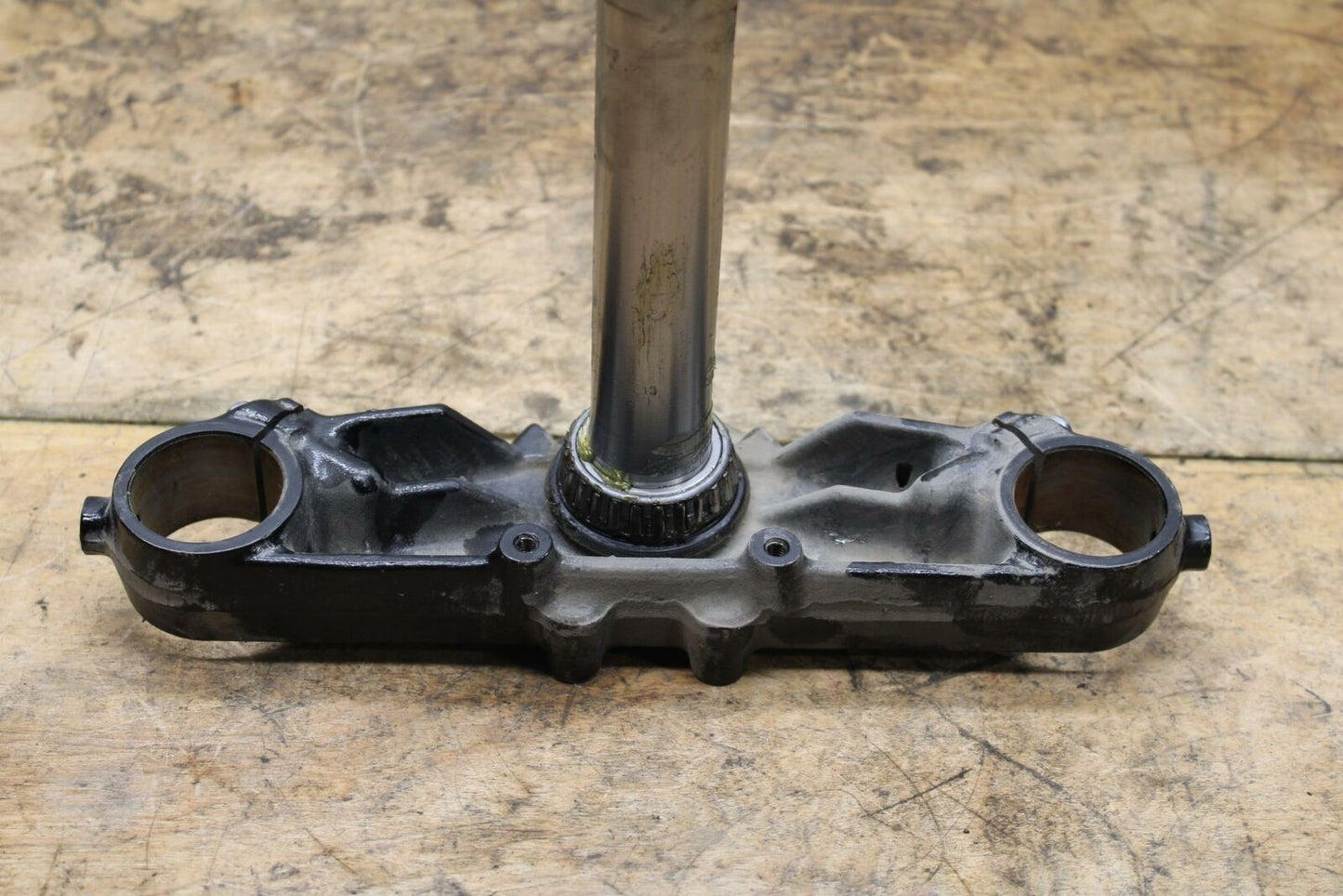 05-08 KAWASAKI VULCAN 1500 VN1500N CLASSIC FRONT FORKS  LOWER TRIPLE TREE BB343