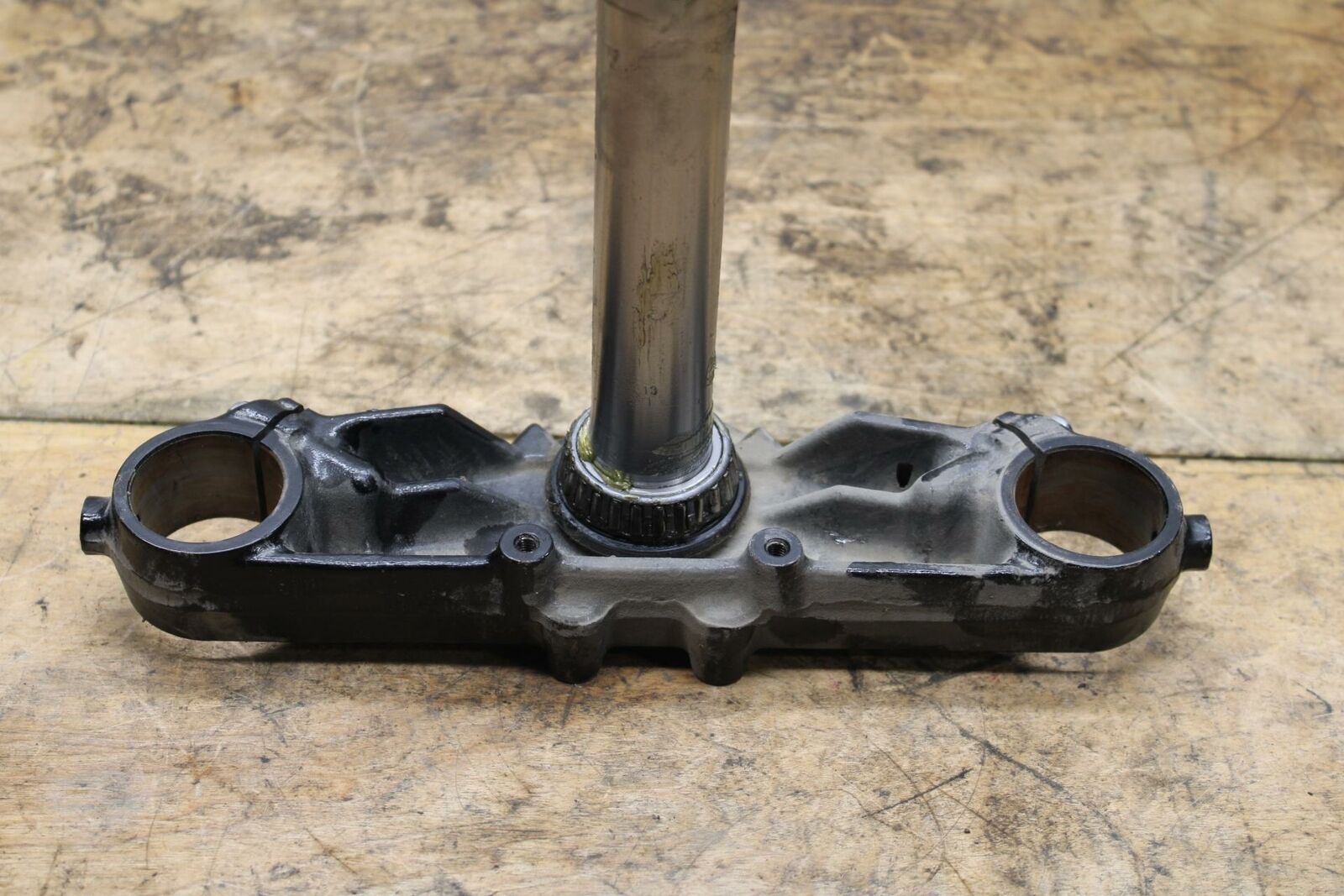 05-08 KAWASAKI VULCAN 1500 VN1500N CLASSIC FRONT FORKS  LOWER TRIPLE TREE BB343