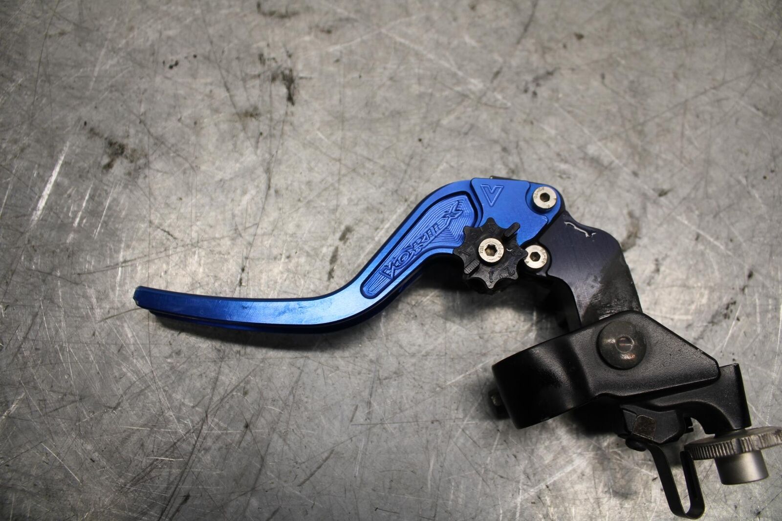 2007 Yamaha YZF R6 CLUTCH LEVER PERCH MOUNT BRACKET 2C0-82910-01-00 BB525