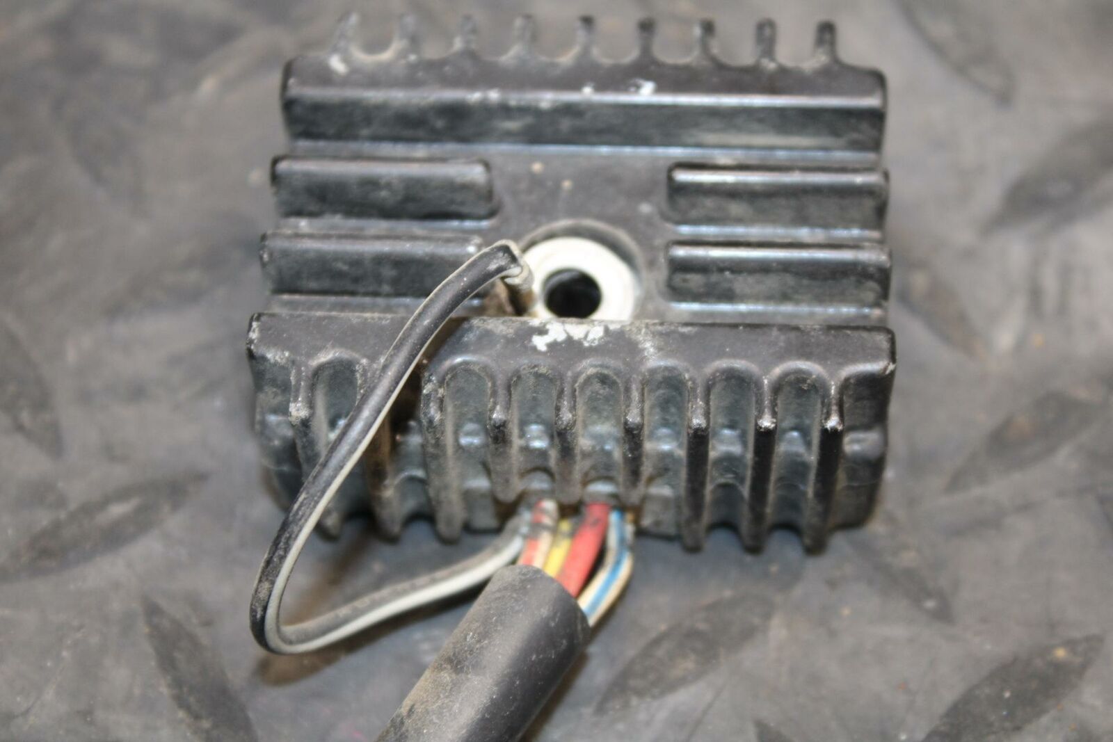 78 SUZUKI GS550E RECTIFIER VOLTAGE REGULATOR BB212