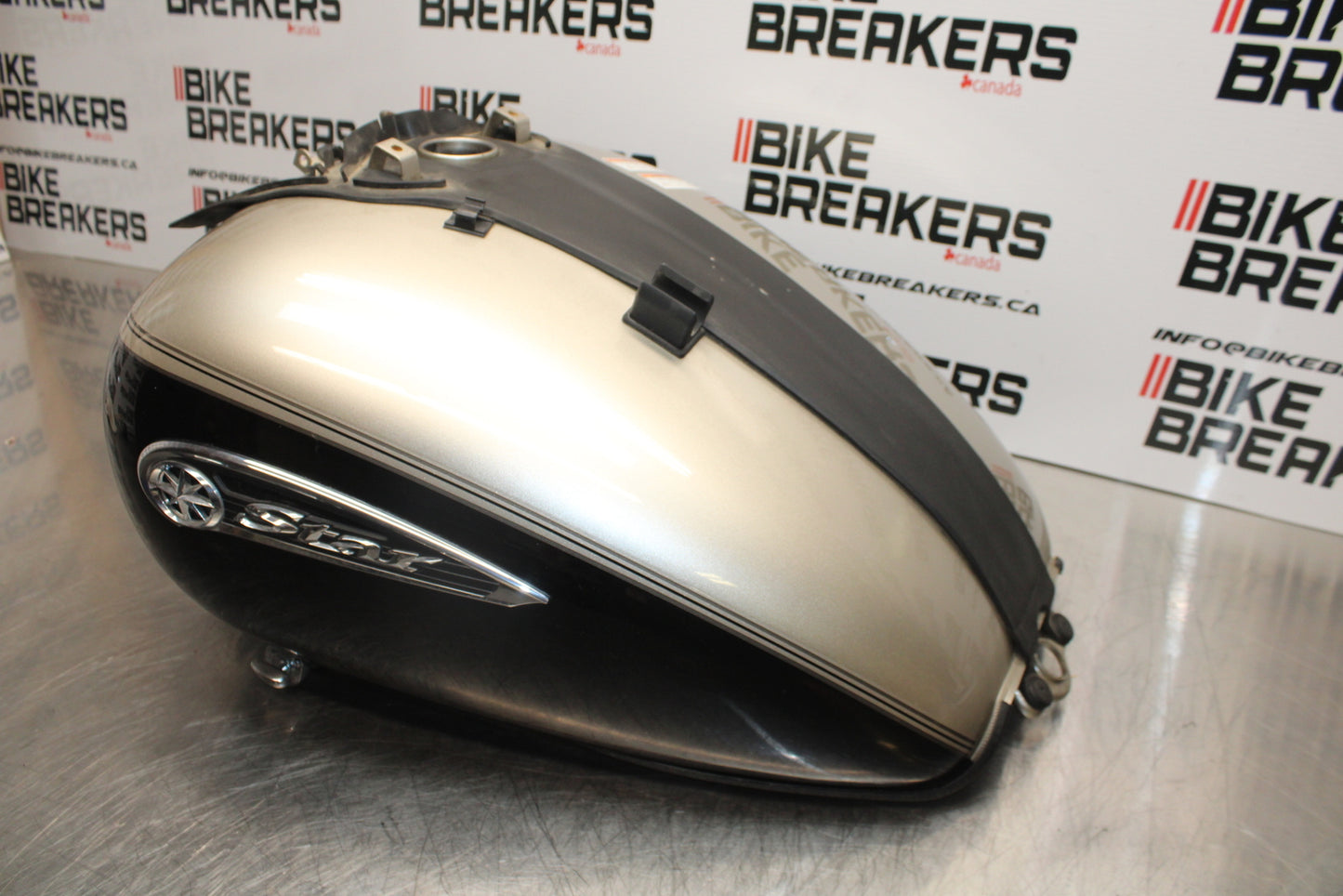 09 YAMAHA ROYAL STAR XVZ1300TF VENTURE GAS TANK FUEL PETROL RESERVOIR BB151