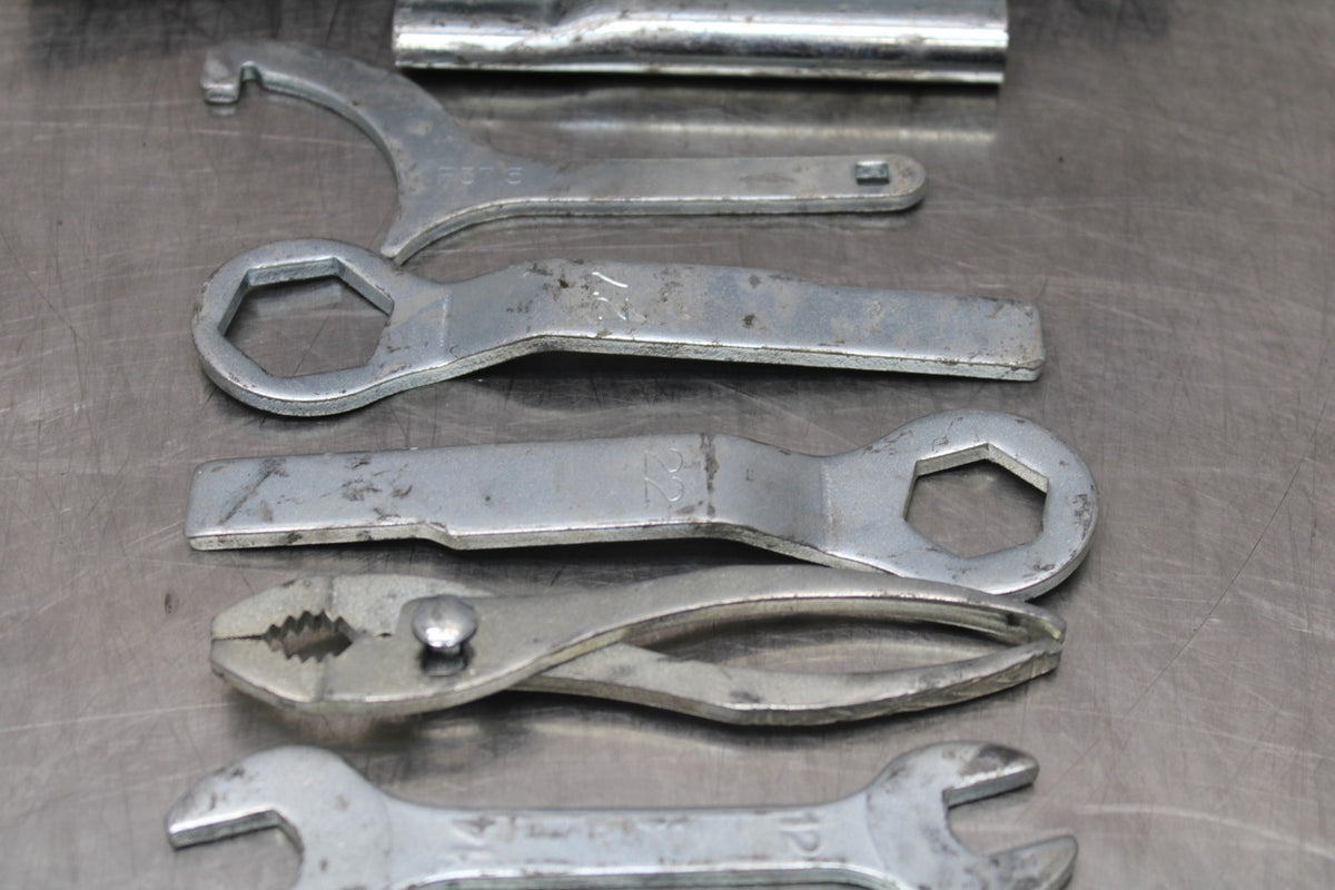 13 KAWASAKI NINJA 650 EX650F ABS STOCK TOOLS OEM TOOL BAG KIT SET BB828