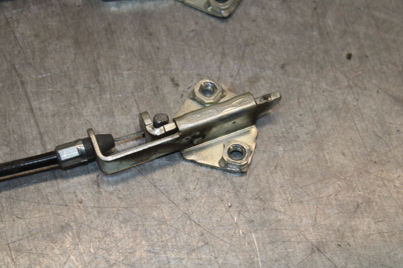 19-23 KAWASAKI NINJA ZX6R REAR PASSENGER SEAT LATCH LOCK ASSEMBLY BB701