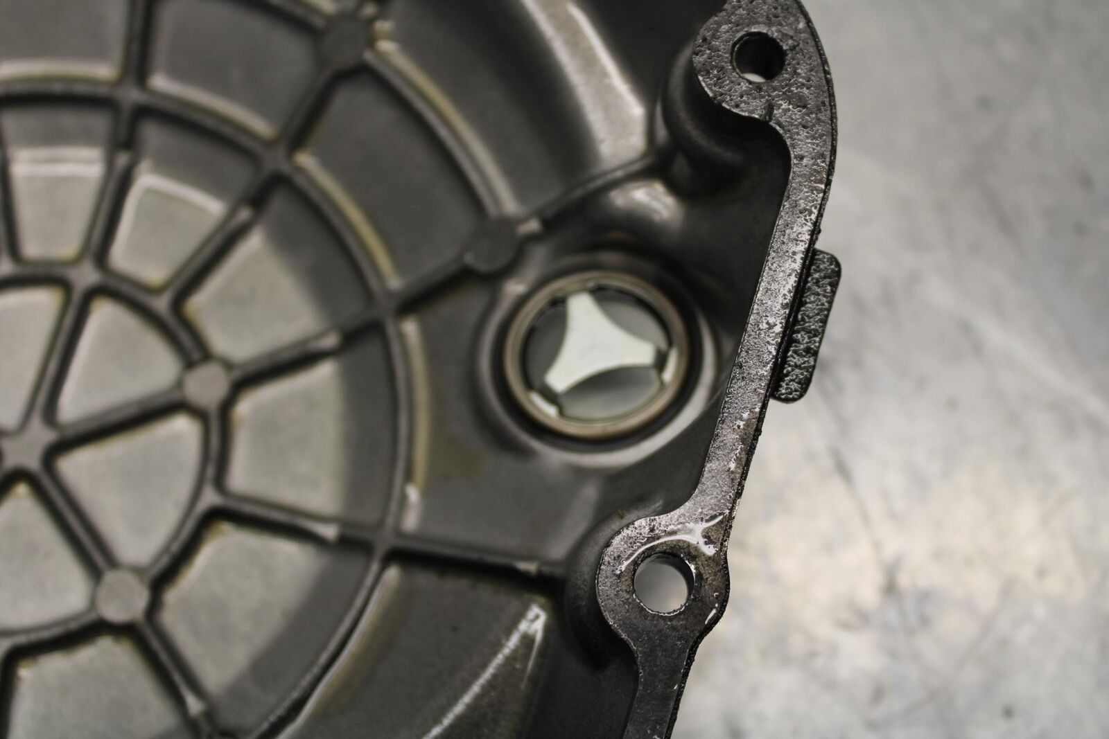 2012 Kawasaki Ninja ZX14R ZX1400E CLUTCH SIDE ENGINE MOTOR COVER BB60