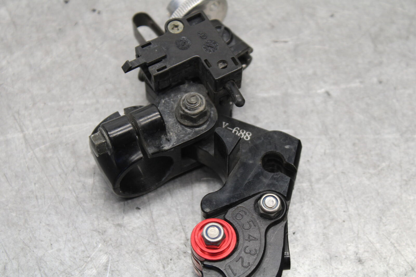 05-06 SUZUKI GSXR1000 CLUTCH PERCH MOUNT WITH LEVER BB663