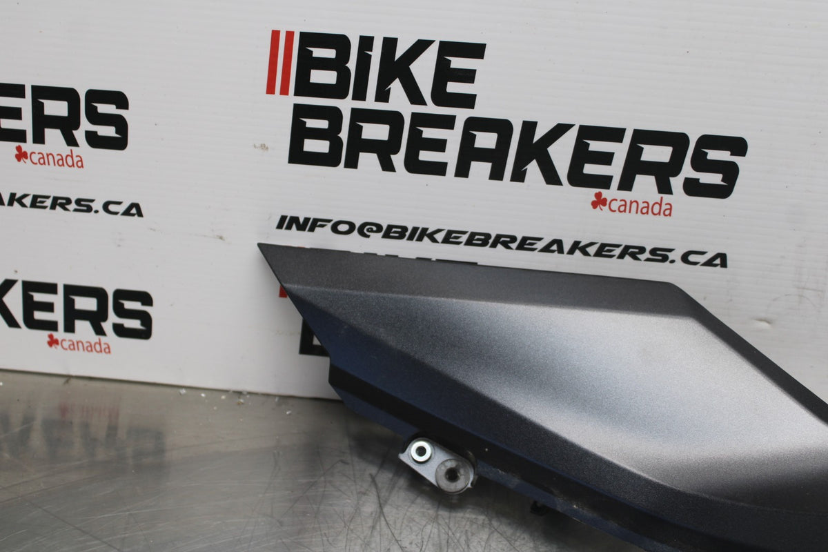 18-23 KAWASAKI NINJA 400 EX400 ABS LEFT MID UPPER SIDE FAIRING PLASTIC  BB177