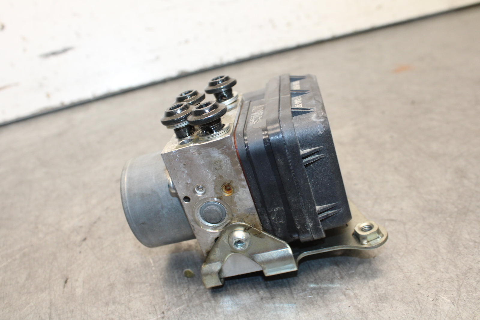 16-21 YAMAHA XSR900 ABS PUMP UNIT MODULE BB664