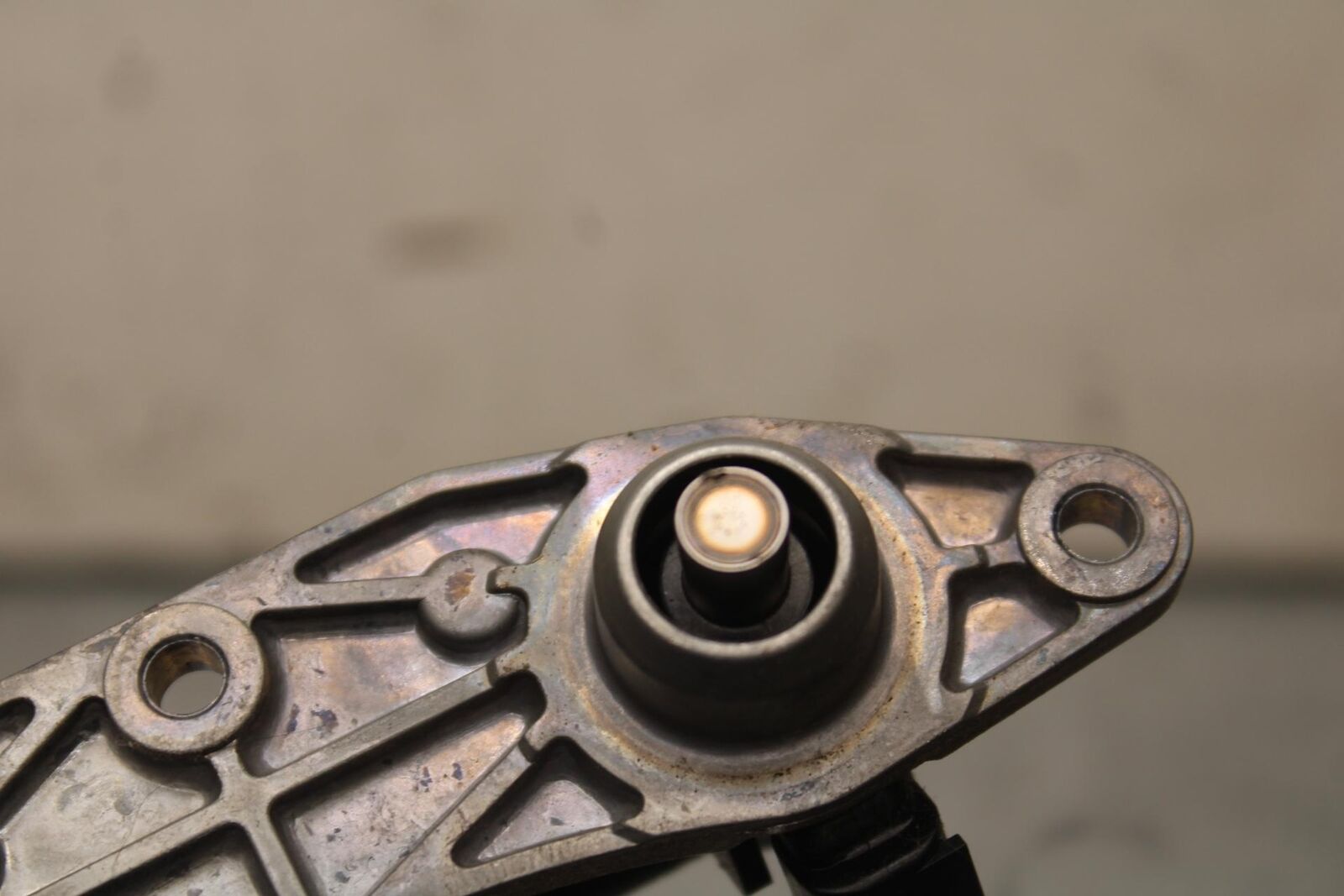 09-12 KAWASAKI NINJA ZX6R SECONDARY FUEL INJECTORS TOP AIRBOX GAS RAIL BB640