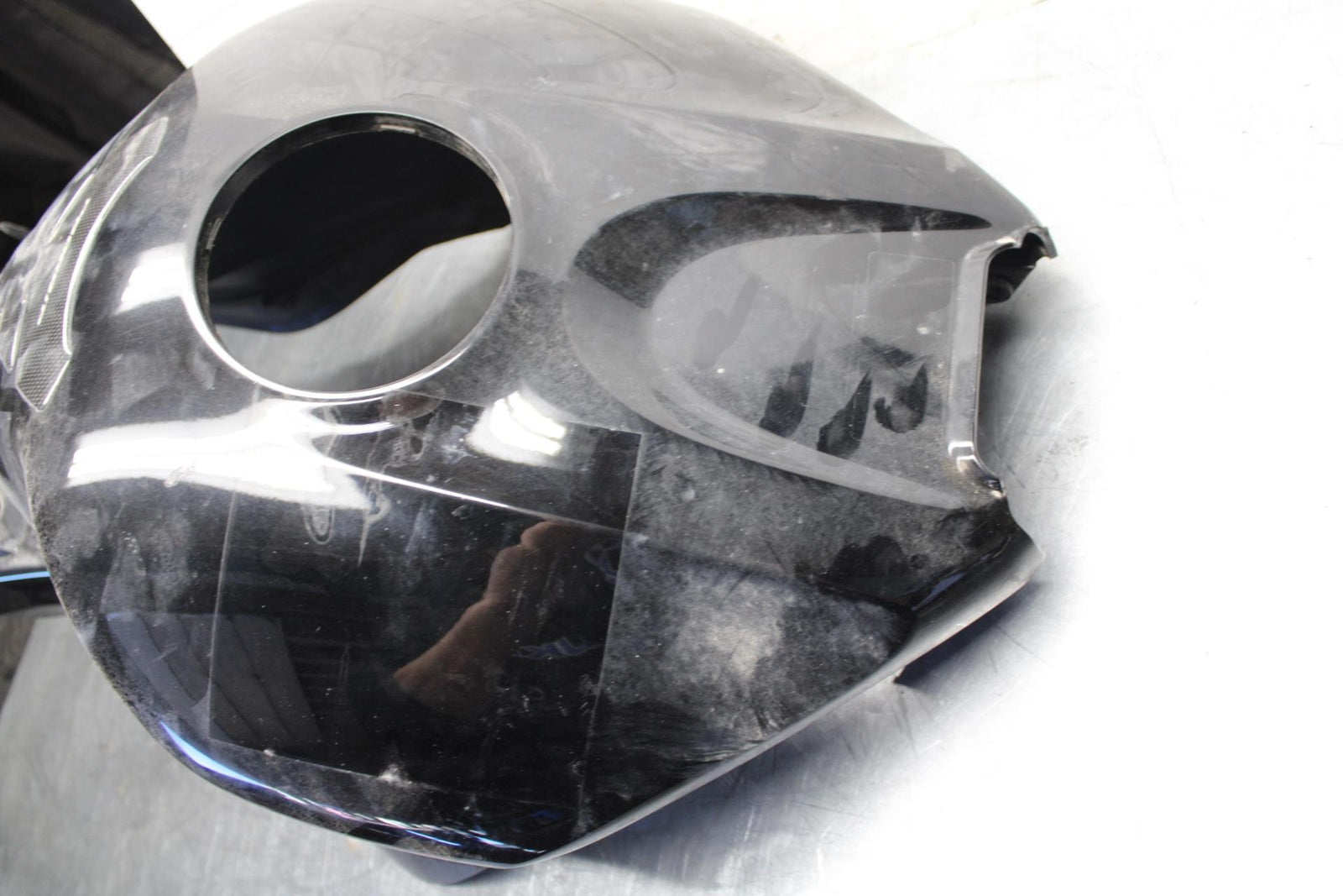 06-07 HONDA CBR1000RR GAS TANK FUEL CELL COVER FAIRING COWL BB464