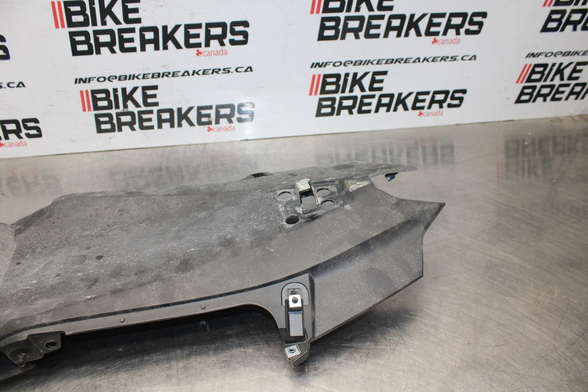 24 KAWASAKI NINJA 500 ABS REAR BACK TAIL UNDERTAIL FAIRING COWL FENDER BB818