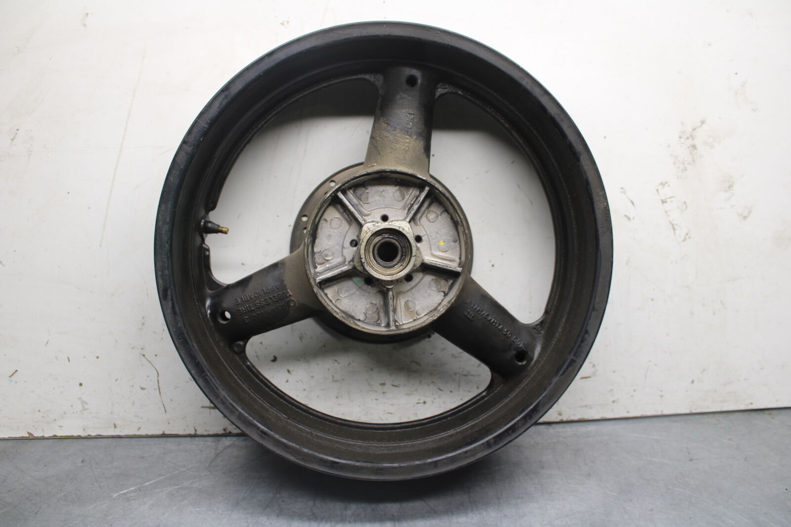 03-06 SUZUKI SV650 REAR WHEEL BACK RIM BB112