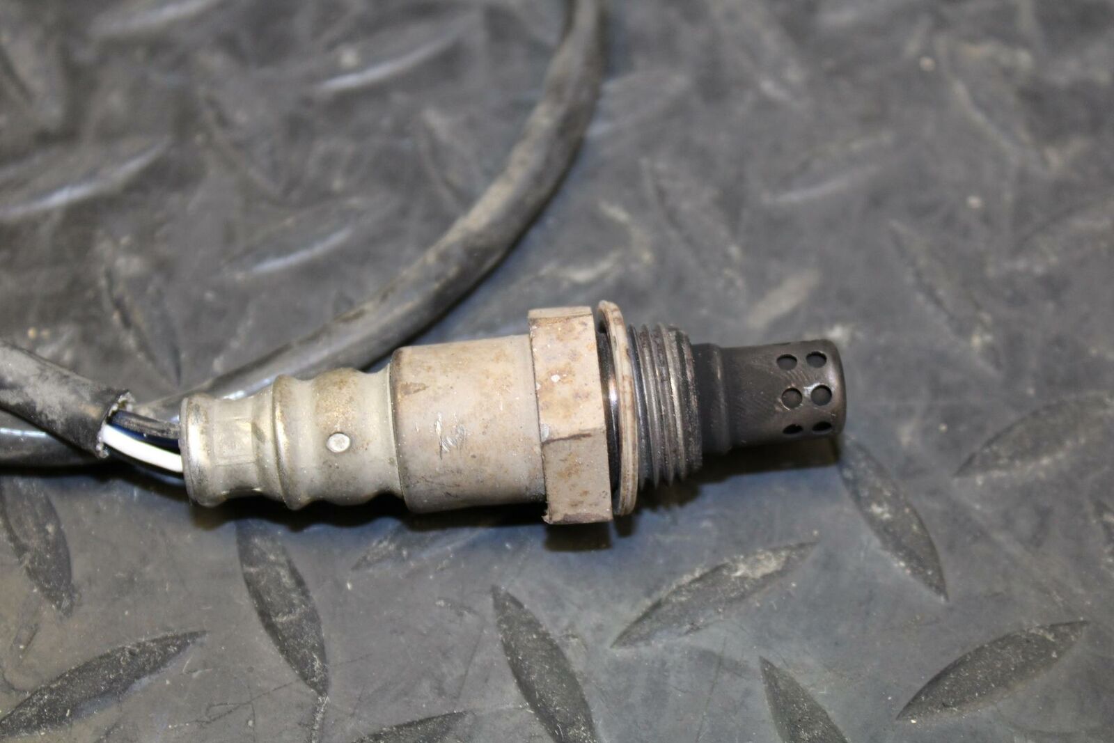 07 YAMAHA YZF R6 2c0 OXYGEN O2 EXHAUST GAS LAMBDA SENSOR 2C0-8592A-00-00 BB23