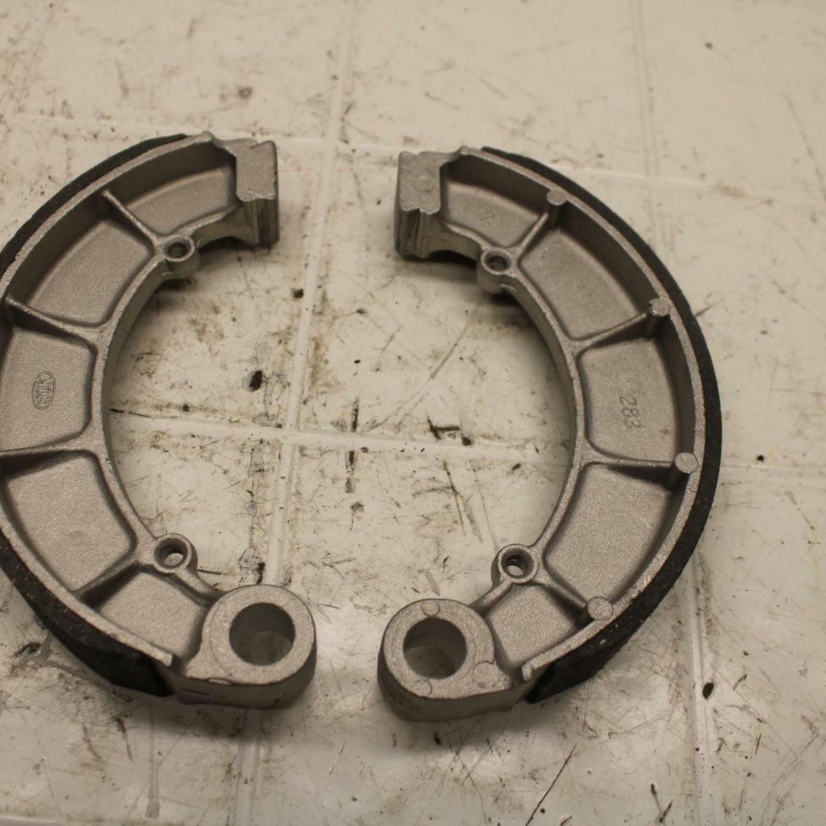 72 HONDA CB500 K1 REAR BACK BRAKE SHOE BB24