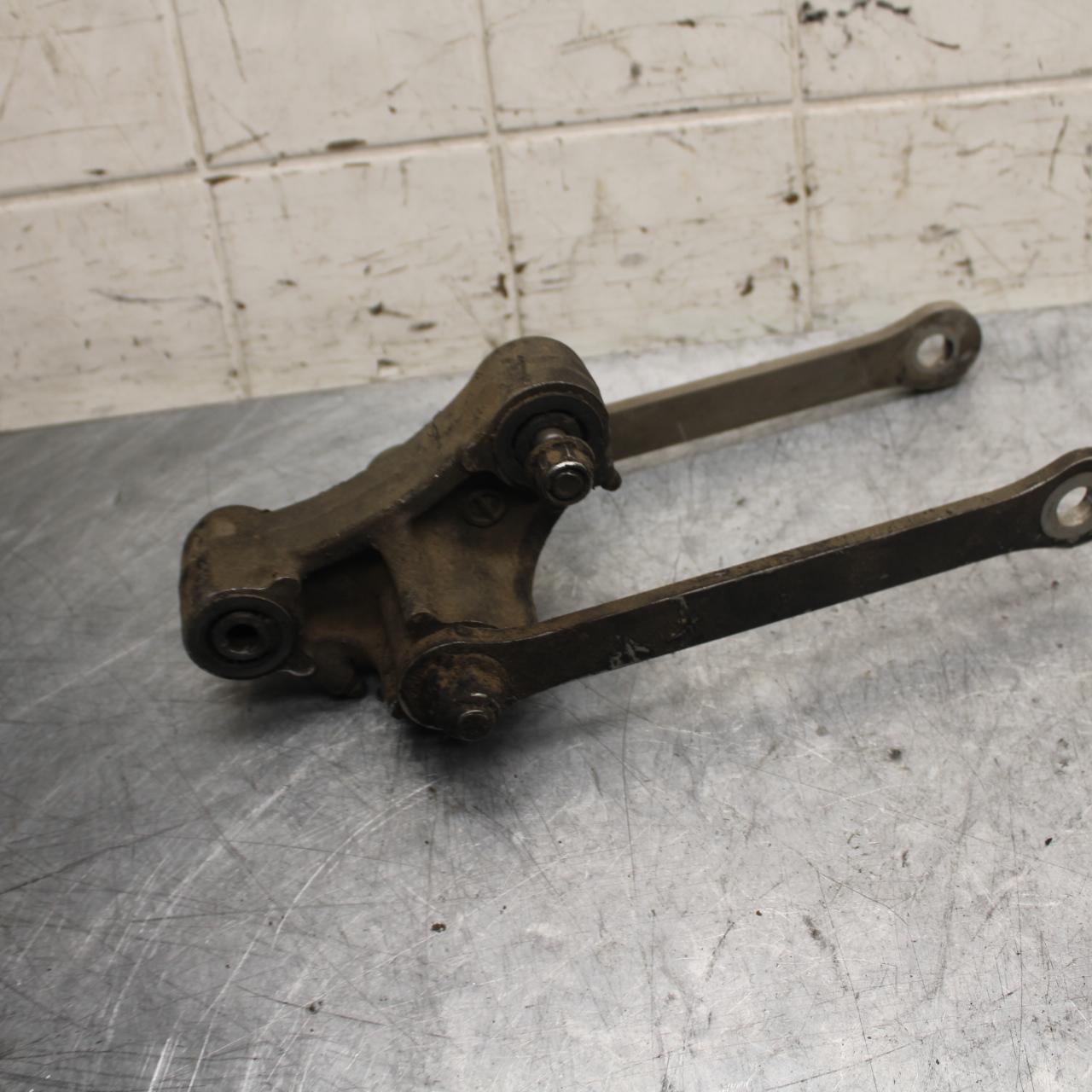 2004 Kawasaki Ninja ZX6RR ZX600M REAR DOGBONE SHOCK LINKAGE LINK BB43