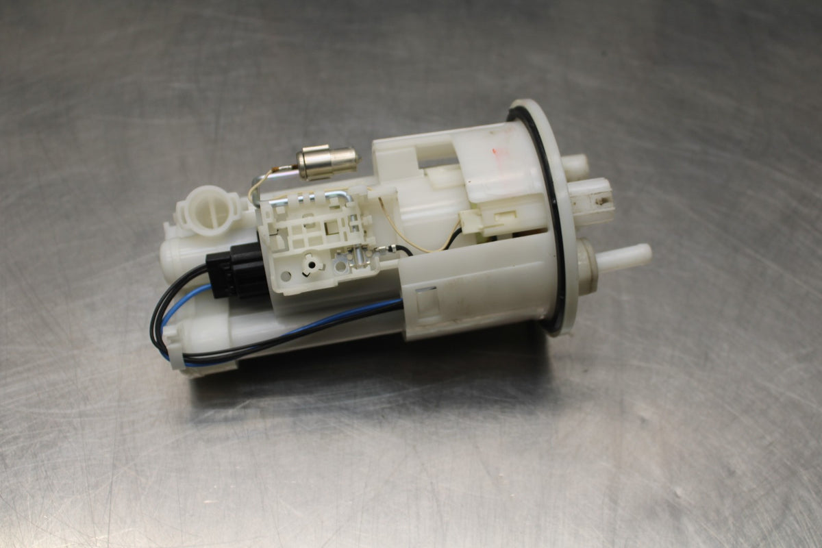 05 YAMAHA YZF R6 FUEL PUMP GAS PETROL SENDER UNIT BB858