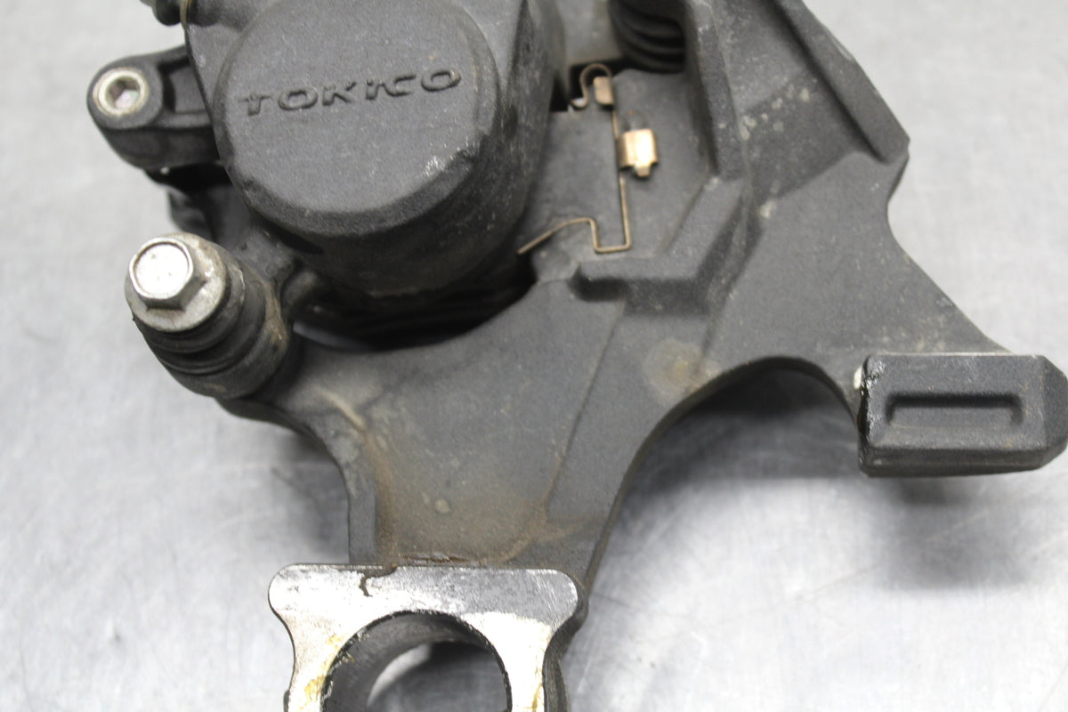 09 SUZUKI GSXR600 REAR BACK BRAKE CALIPER W MOUNT BRACKET BB759