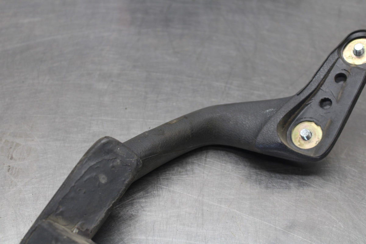 91-02 HONDA ST1100 LEFT PASSENGER REAR SEAT GRAB BAR HANDLE BB881