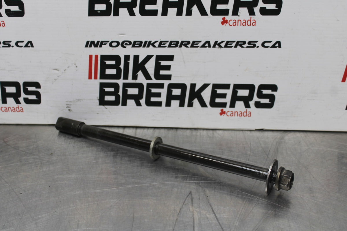 99-09 YAMAHA V STAR 1100 REAR AXLE BACK WHEEL RIM PIVOT BOLT AXEL BB853