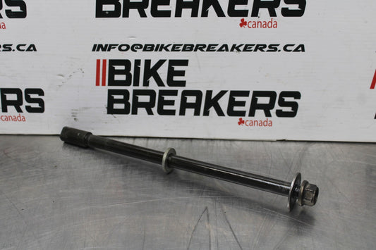 99-09 YAMAHA V STAR 1100 REAR AXLE BACK WHEEL RIM PIVOT BOLT AXEL BB853
