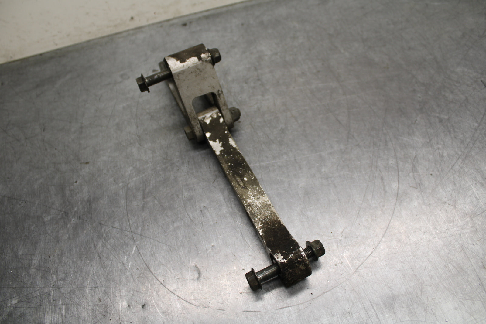 00-01 YAMAHA YZF R1 REAR DOGBONE SHOCK LINKAGE LINK BB755