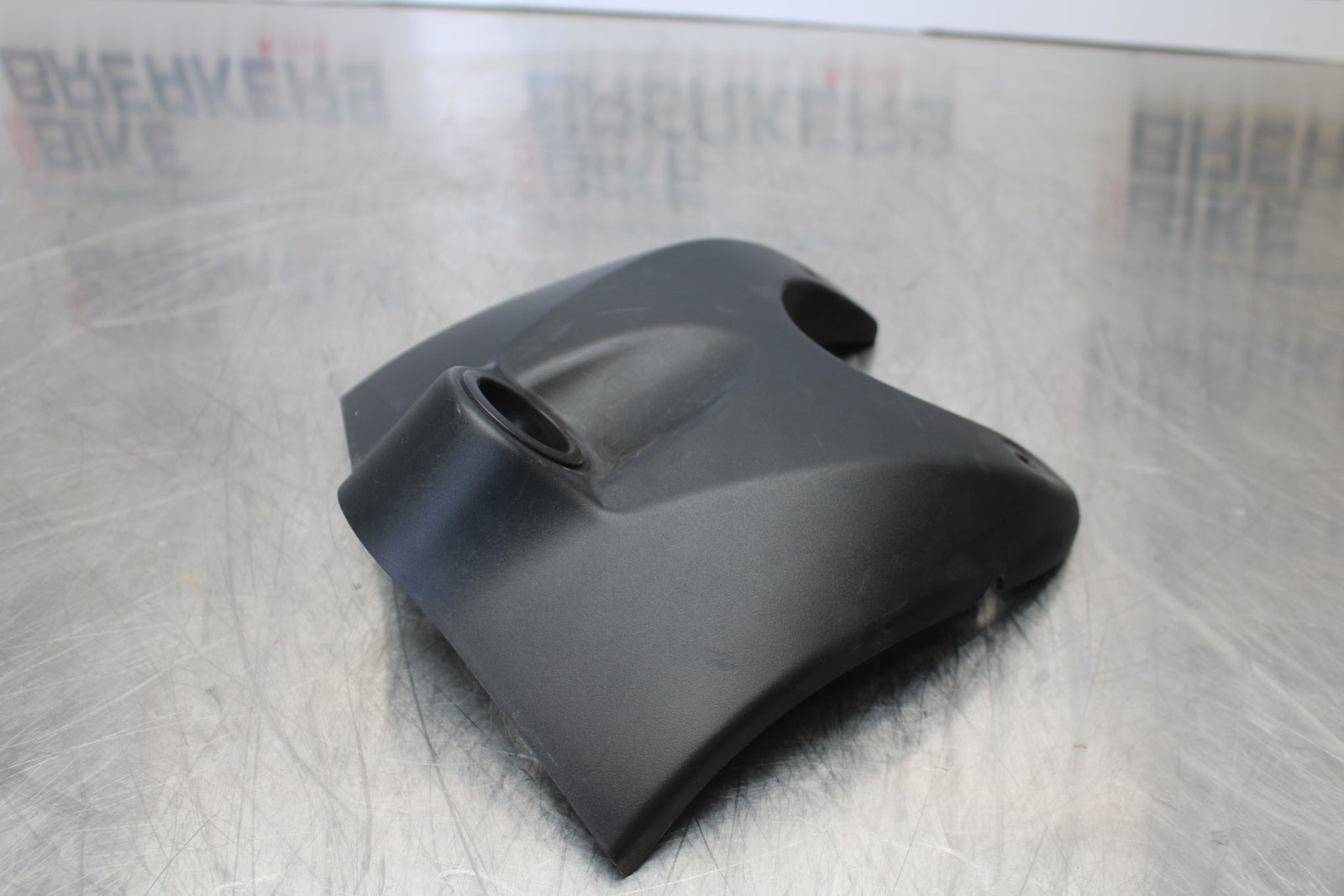 09 YAMAHA ROYAL STAR XVZ1300TF VENTURE IGNITION TRIM PANEL COVER BB151