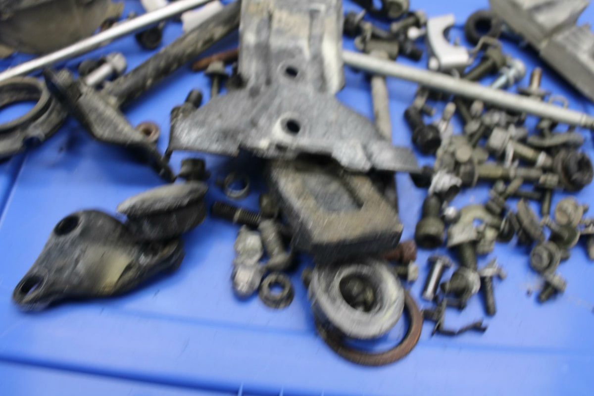 07-08 YAMAHA V STAR 1100 HARDWARE BB404