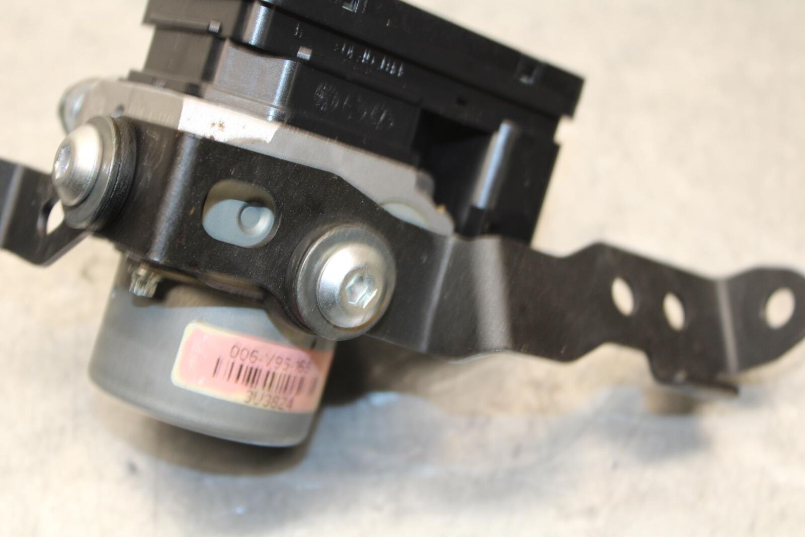 19-22 KAWASAKI Z400 ABS PUMP UNIT MODULE BB70