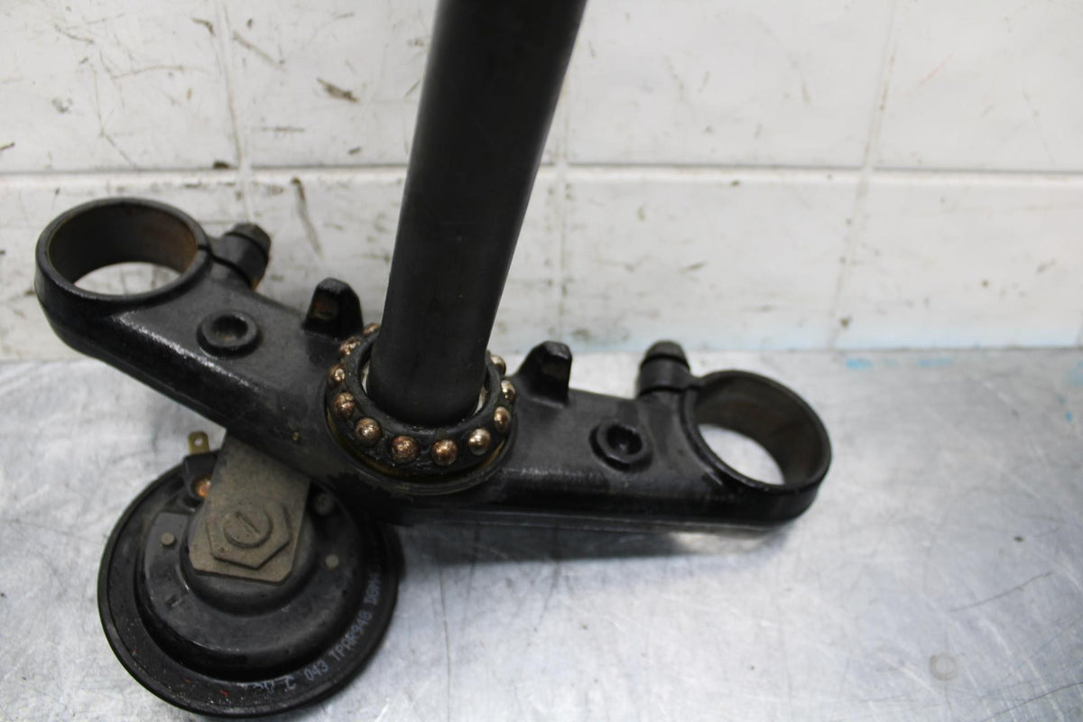 2000 Honda CBR600F4 FRONT FORKS CLAMP LOWER TRIPLE TREE STEM 53219-MBW-000 BB552