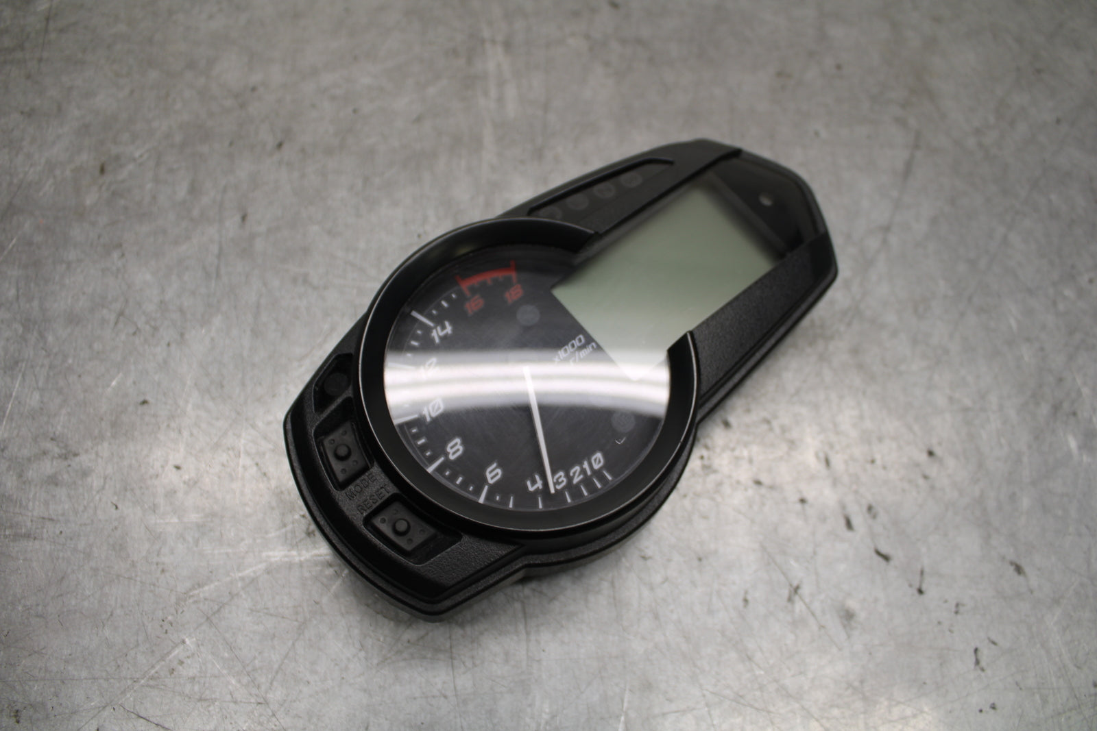 13-18 KAWASAKI NINJA ZX6R SPEEDO TACH GAUGES DISPLAY CLUSTER SPEEDOMETER BB666