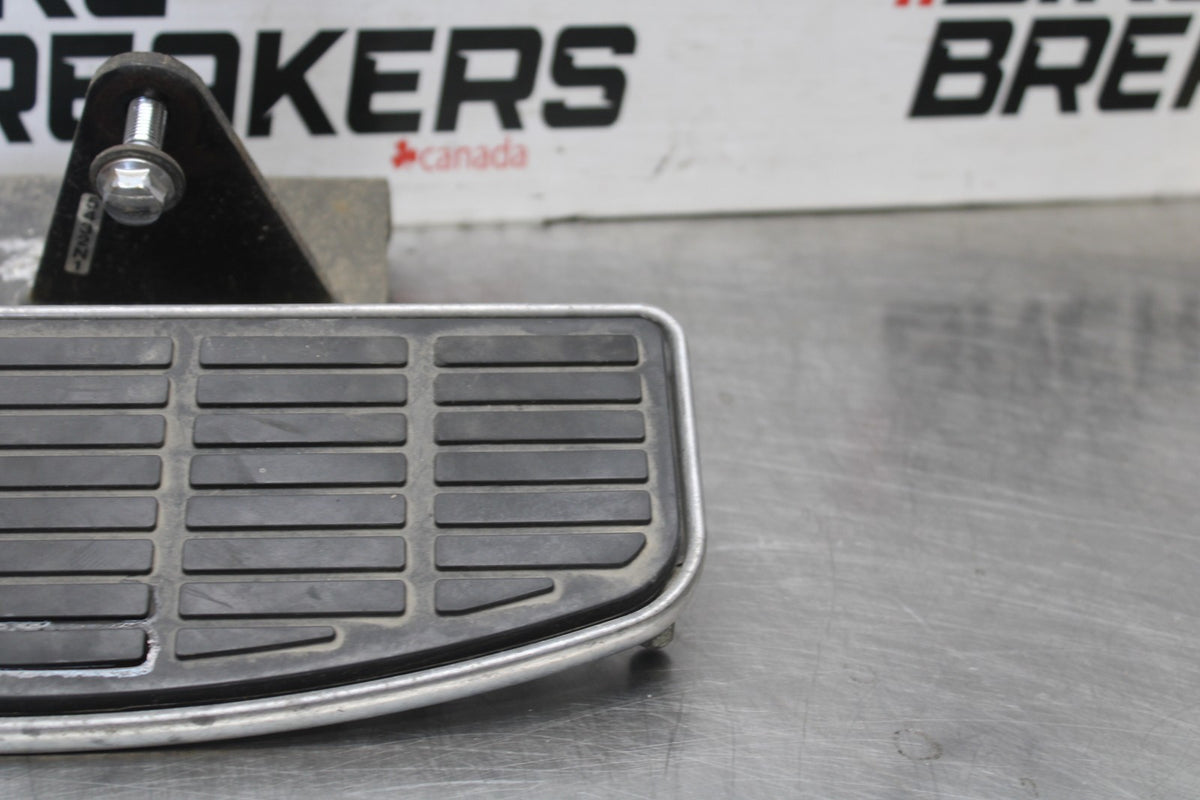 05-09 SUZUKI BOULEVARD C90 LEFT FRONT FOOT REST PEG STEP BB918