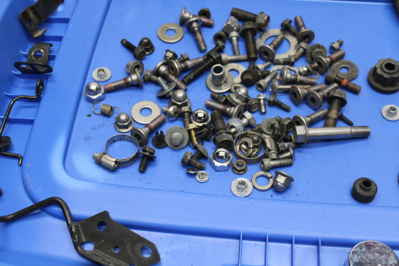 05-08 KAWASAKI VULCAN 1500 VN1500N CLASSIC MOUNTING BOLTS HARDWARE MOTOR BB133