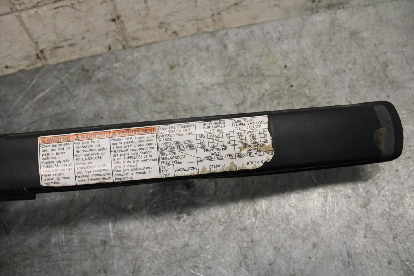2007 Suzuki GSXR600 REAR BACK DRIVE CHAIN GUARD COVER SHIELD 61311-01H10 BB540