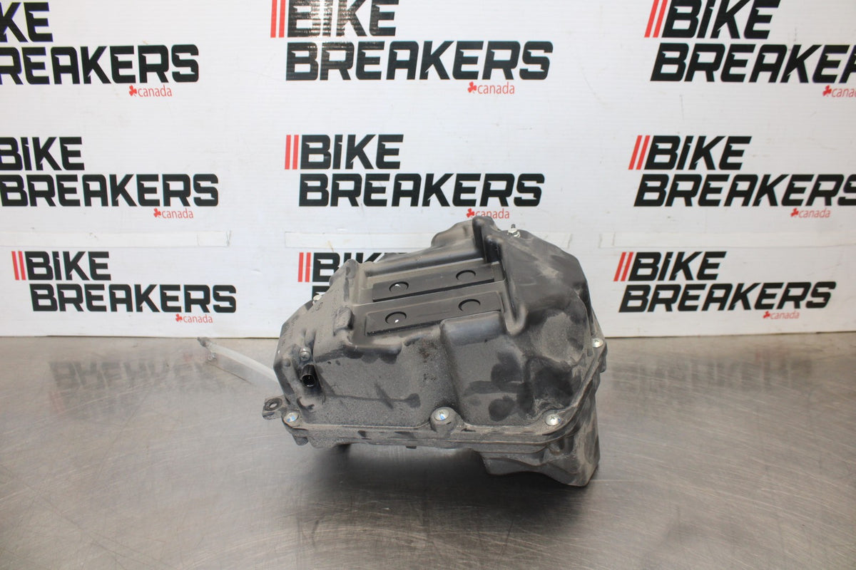 23 KAWASAKI NINJA 650 EX650 AIRBOX AIR INTAKE FILTER BOX BB920