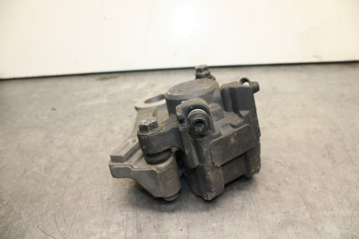 09-14 YAMAHA YZF R1 REAR BACK BRAKE CALIPER W MOUNT BRACKET BB118
