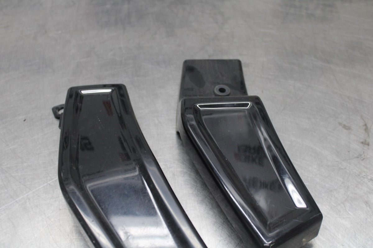 07 SUZUKI BOULEVARD M50 FRAME COVER COWL SET PAIR BB897