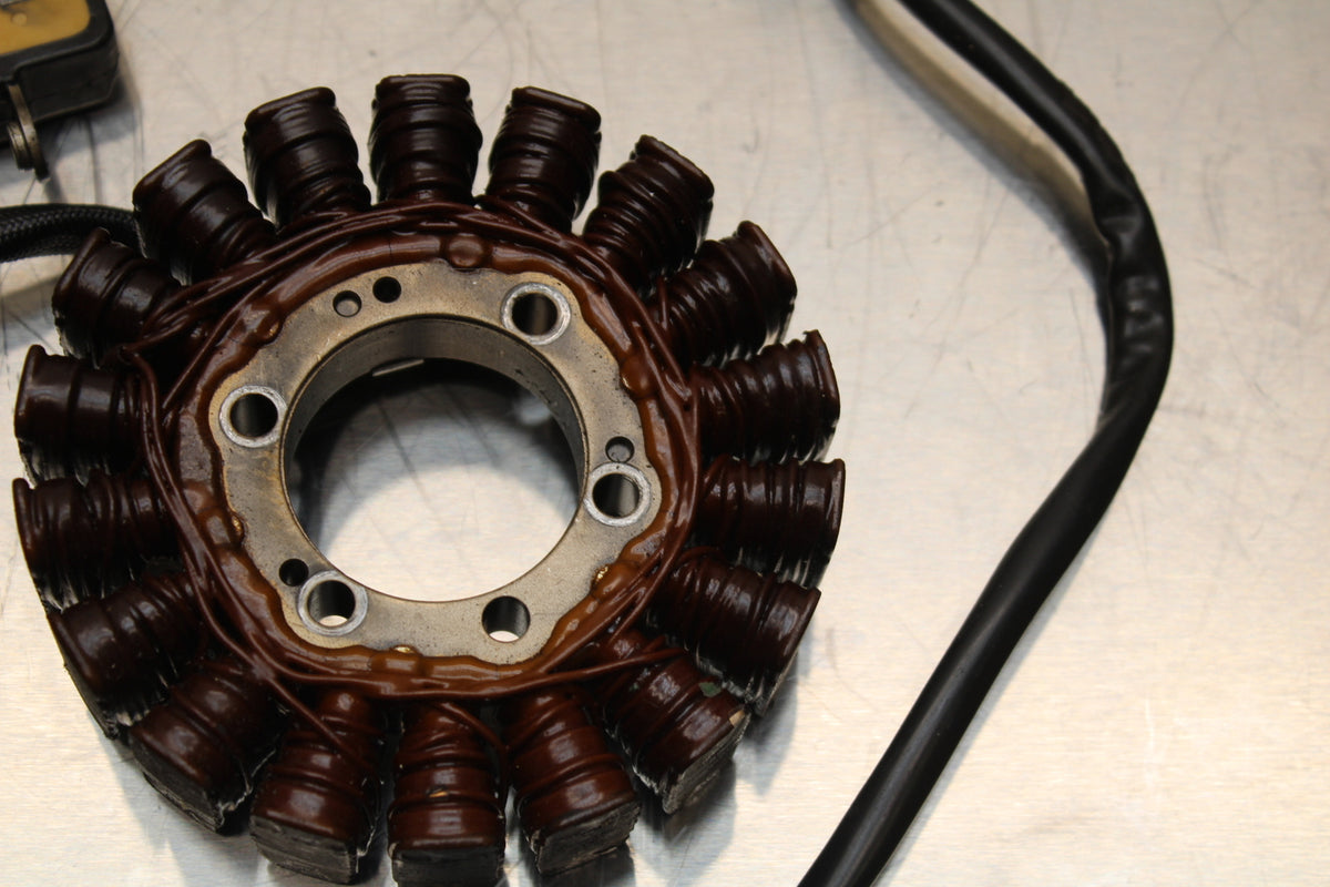 02-03 HONDA CBR954RR STATOR GENERATOR ALTERNATOR MAGNETO BB497