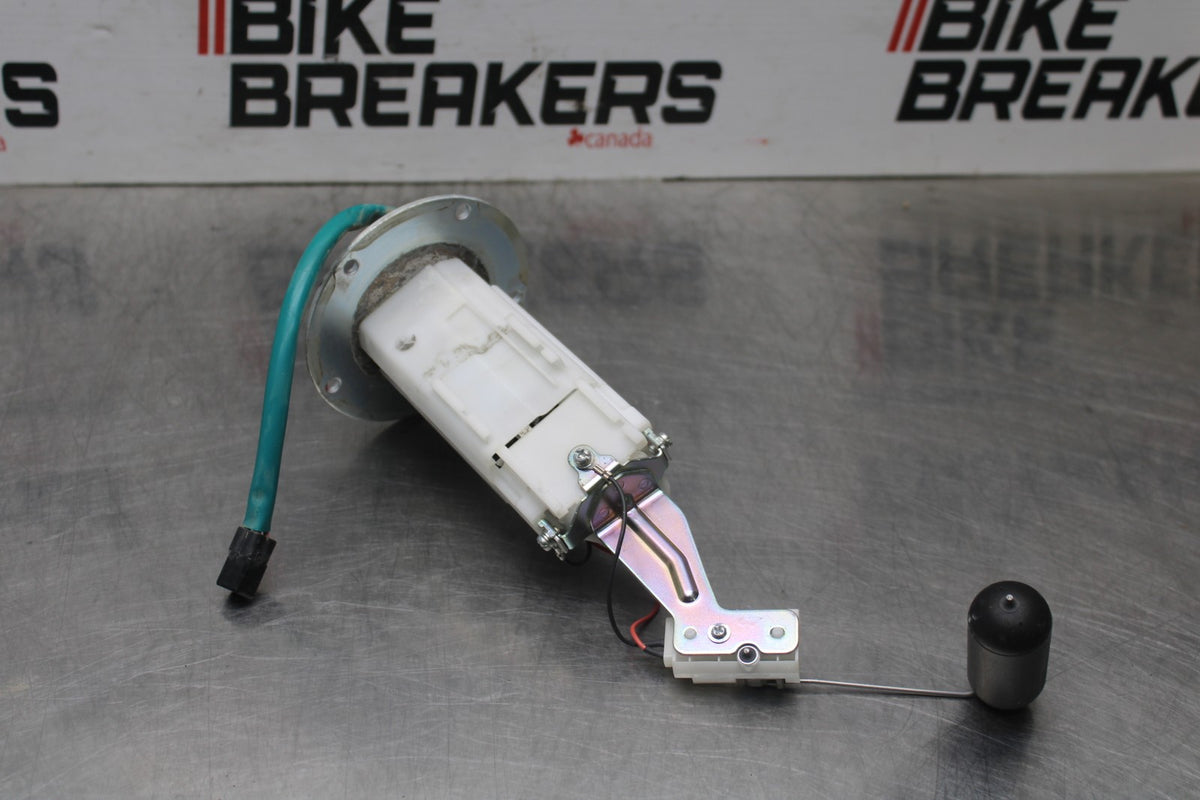 24-25 KAWASAKI NINJA ZX6R FUEL PUMP GAS PETROL SENDER UNIT 49040-0779 BB785