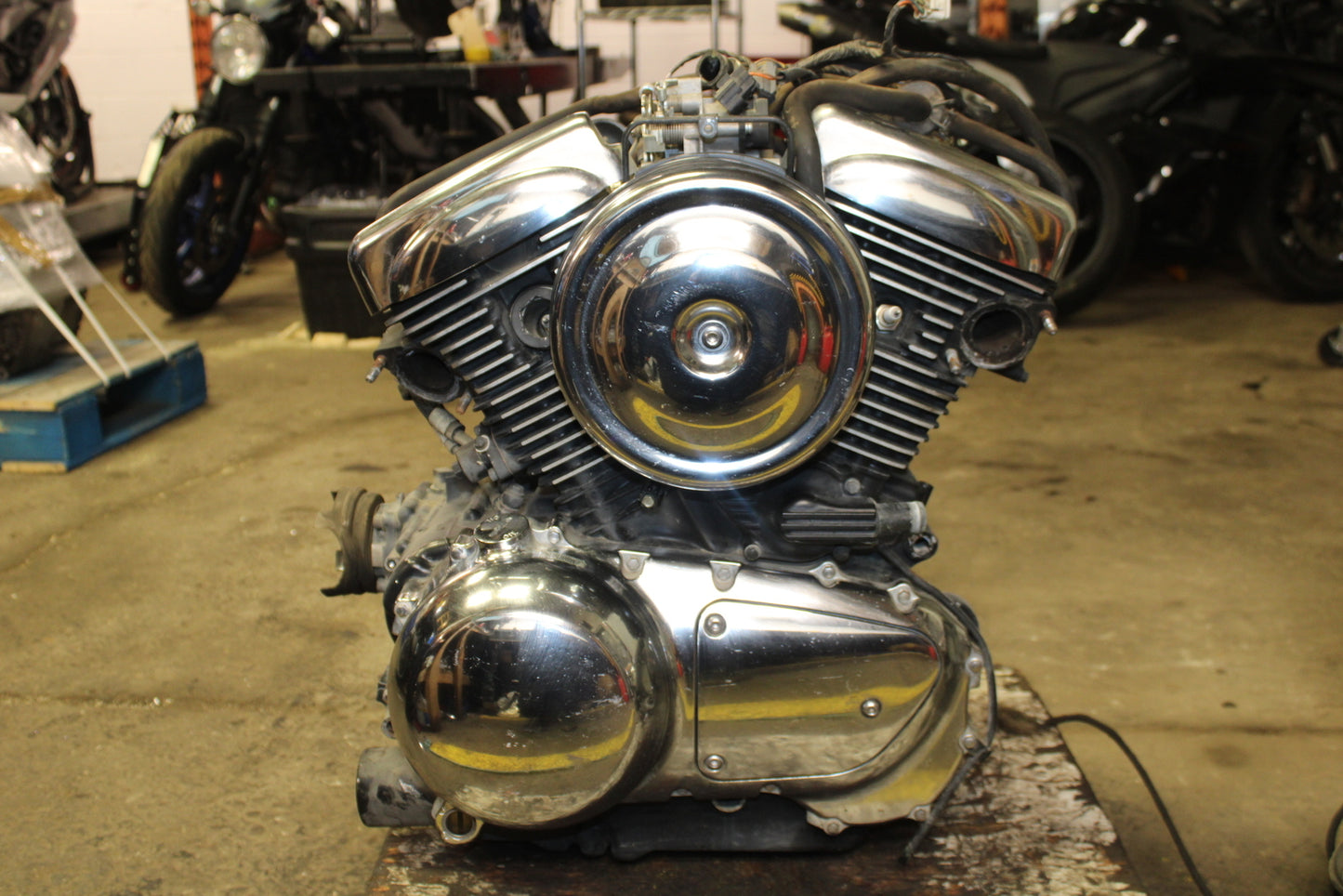 03-08 KAWASAKI VULCAN 1600 ENGINE MOTOR BB754