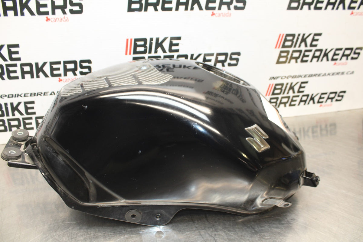 15 SUZUKI GW250F GAS TANK FUEL CELL PETROL RESERVOIR BB789
