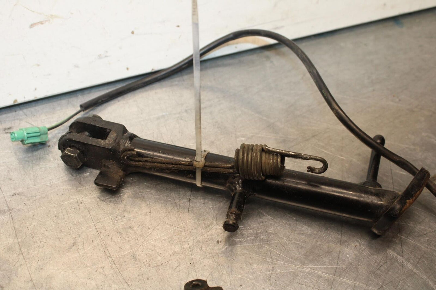 04-09 SUZUKI GS 500 FH GS500F KICKSTAND SIDE KICK STAND BB97