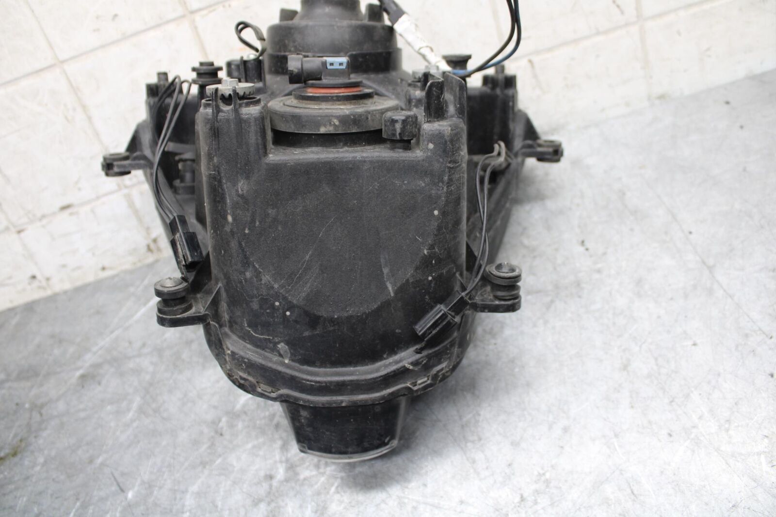 2007 Suzuki GSXR600 FRONT HEADLIGHT HEAD LIGHT LAMP 35100-01H01-999 BB540