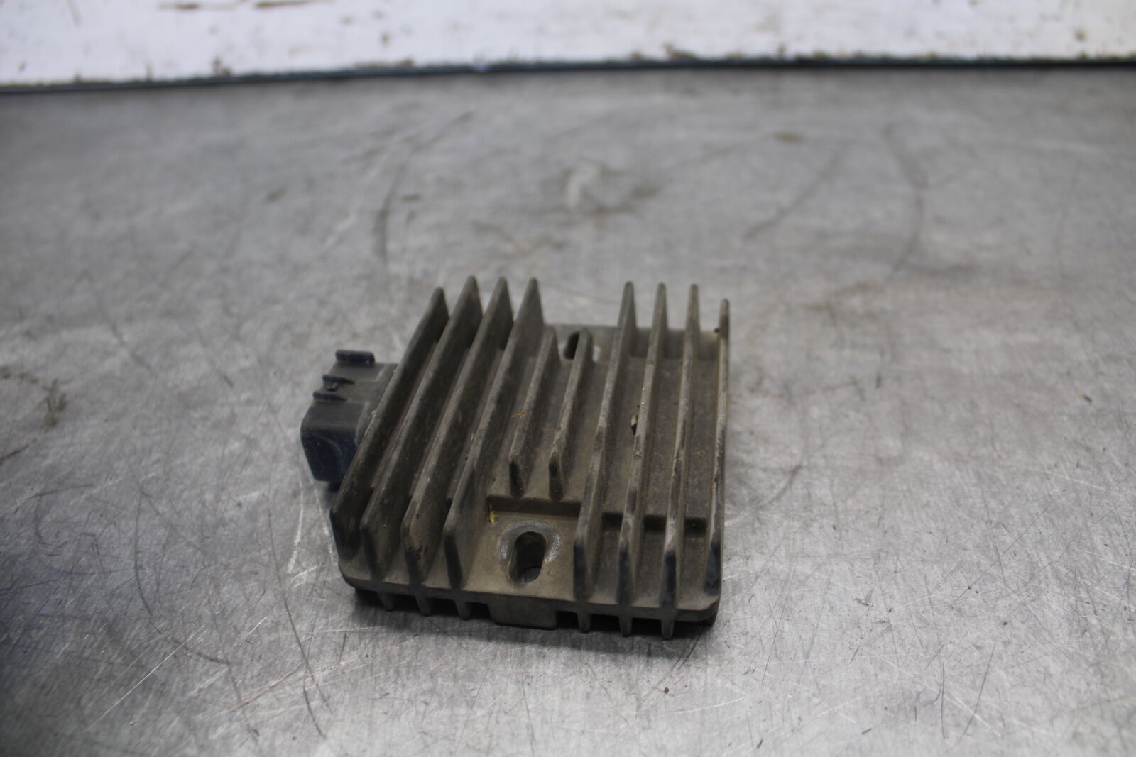 05-06 YAMAHA ROYAL STAR RECTIFIER VOLTAGE REGULATOR BB697