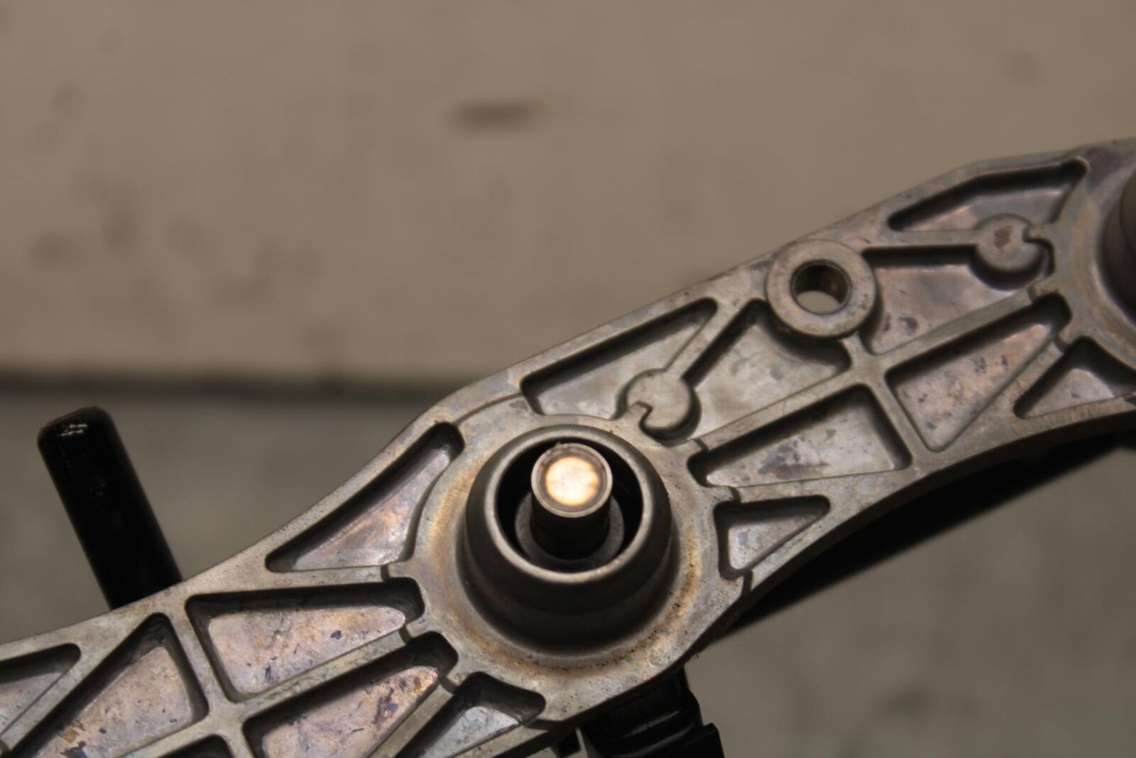 09-12 KAWASAKI NINJA ZX6R SECONDARY FUEL INJECTORS TOP AIRBOX GAS RAIL BB640