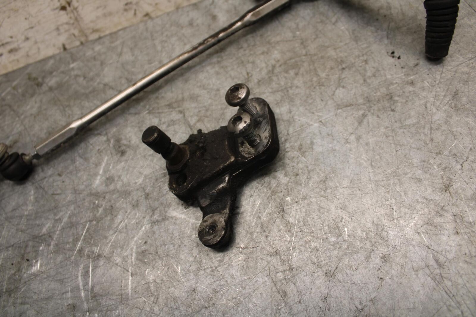 2007 Suzuki GSXR600 SHIFTER LINKAGE  PEDAL 25525-01H00 25600-01H00 BB540