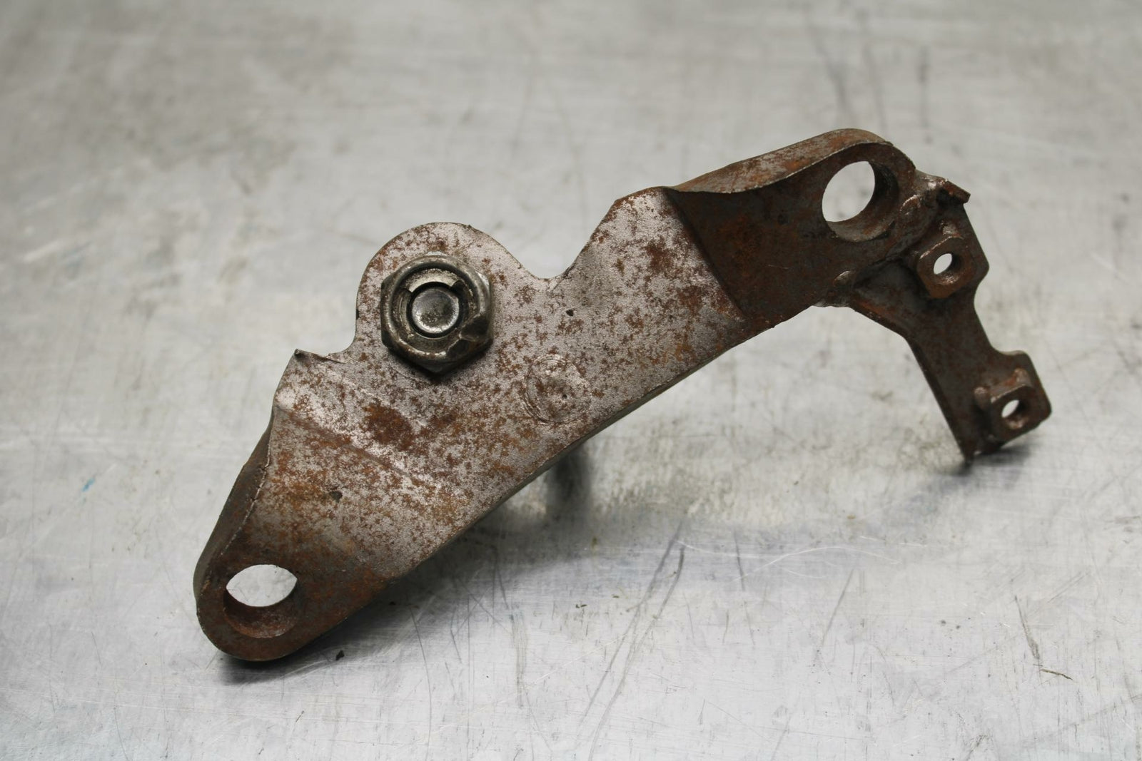 85 YAMAHA RZ500 KICKSTAND SIDE KICK STAND BRACKET SUPPORT MOUNT BB27