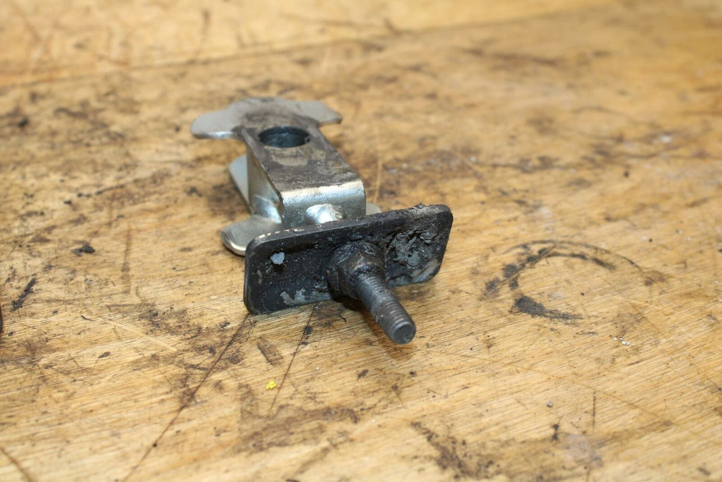 04-09 SUZUKI GS500F SWINGARM CHAIN TENSIONER ADJUSTMENT BRACKETS  BB335